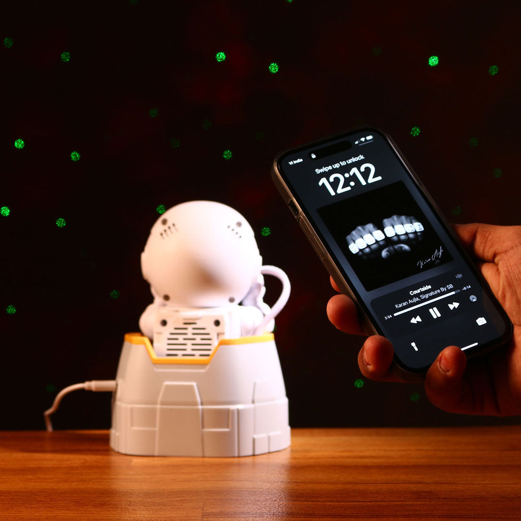 Astronaut Galaxy Speaker and Projection Lamp
